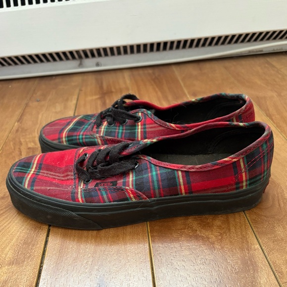 Plaid Shoes - Red and Black - Picture 4 of 5
